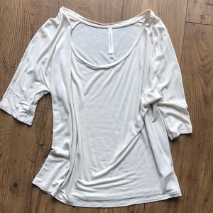 Babaton 3/4 sleeve top